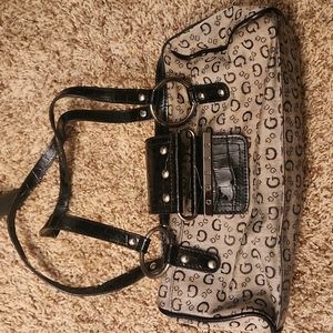 COPY - Guess Purse
